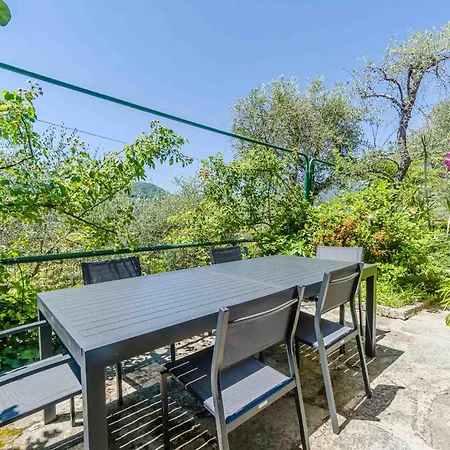 Guesthost - Exclusive With Pool & Parking * Rapallo