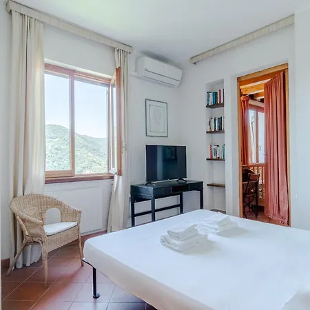 Guesthost - Exclusive With Pool & Parking Villa *